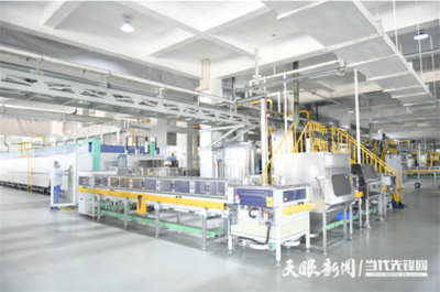 义龙新区振华新材料锂离子电池正极材料生产线（三期）1月完成投资1.12亿元，技术服务赋能产业升级